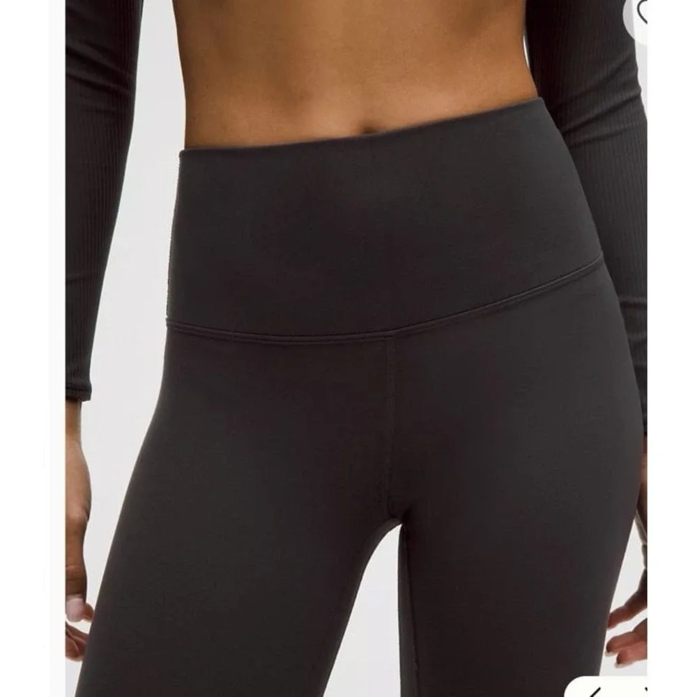 Women's size 6 Lululemon Align HR (high-rise) 25